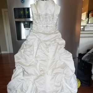 Wedding dress